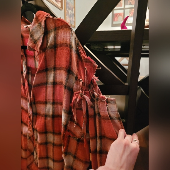 POL longsleeve button down. - Picture 2 of 4